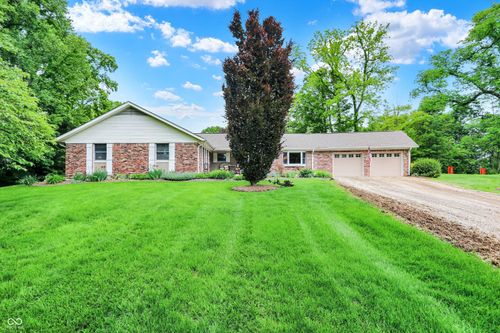 5440 Maple Grove Rd, Martinsville, IN, 46151-9086 | Card Image