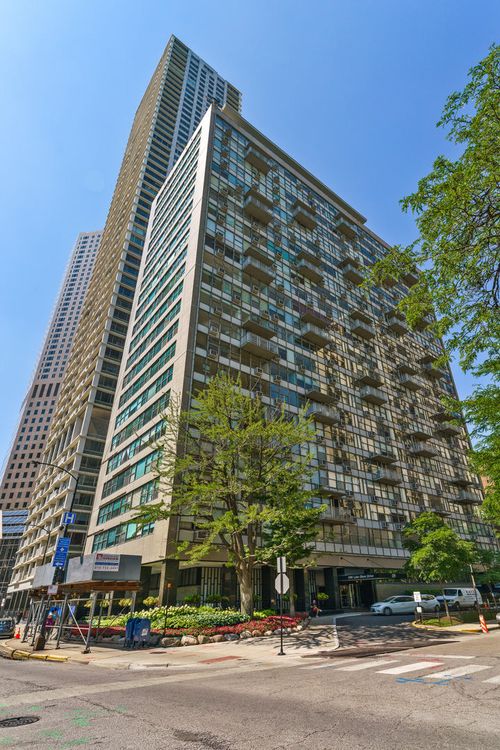 503-1000 E Bellevue Pl, Chicago, IL, 60611-5305 | Card Image