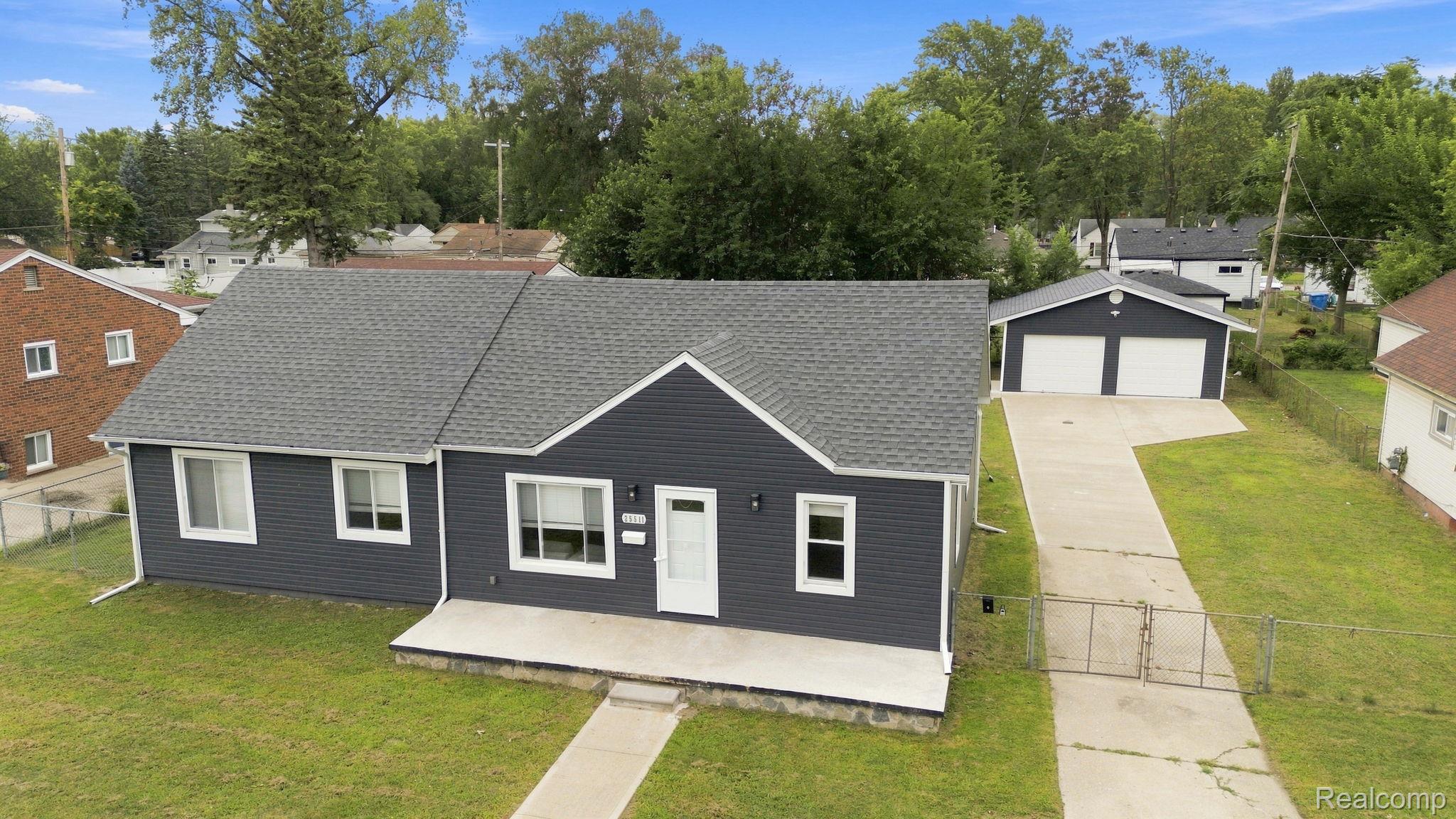 Residential in Dearborn Heights 4