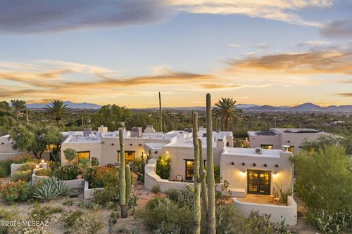 5353 N Camino Escuela, Tucson, AZ, 85718-5018 | Card Image