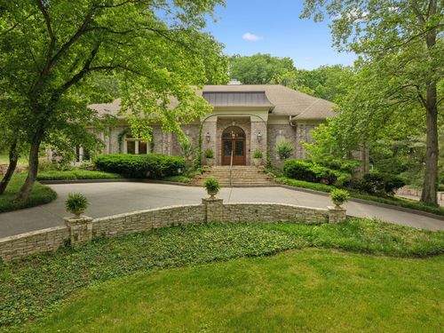 915 Calloway Dr, Brentwood, TN, 37027-6539 | Card Image