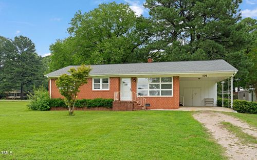 101 Glenn Cir, Rolesville, NC, 27571-9409 | Card Image