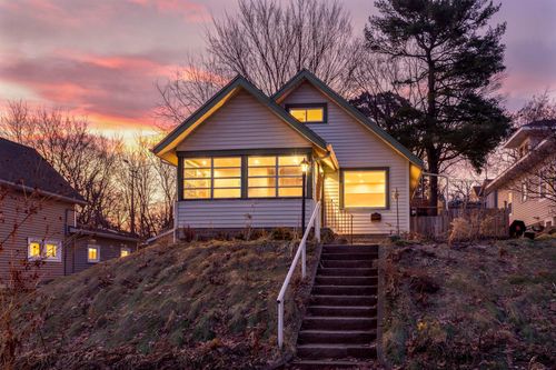 2831 Taylor St Ne, Minneapolis, MN, 55418-2945 | Card Image