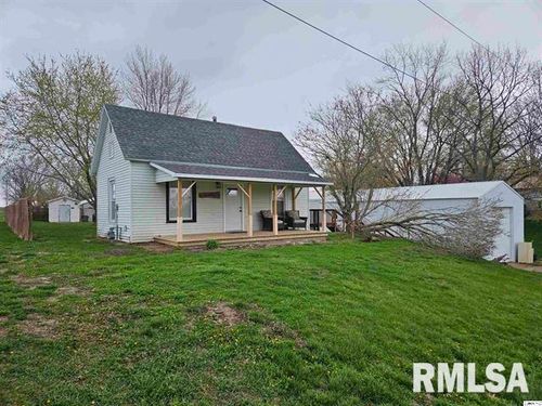 306 Walker St, Ursa, IL, 62376-1110 | Card Image