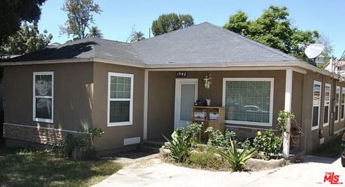 1942 Madera St, Lemon Grove, CA, 91945-3529 | Card Image