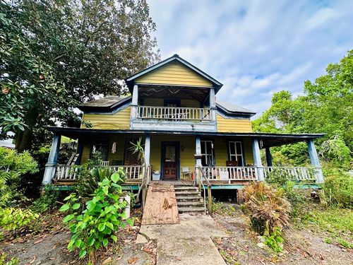 48 13th St, Apalachicola, FL, 32320-1922 | Card Image