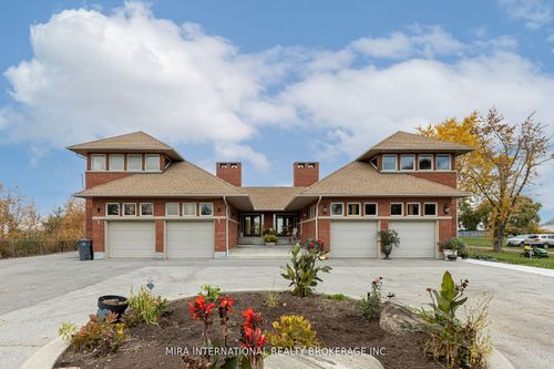 5232 Countryside Dr, Brampton, ON, L6P0T8 | Card Image