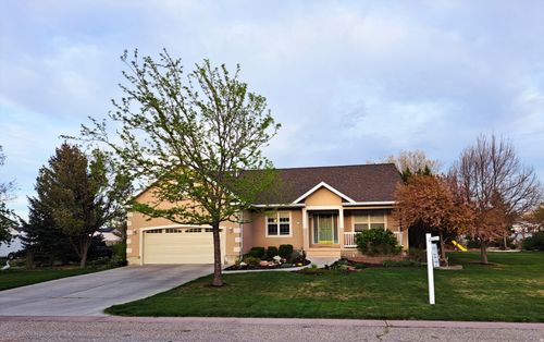 74 Trackside Cir, Grantsville, UT, 84029 | Card Image