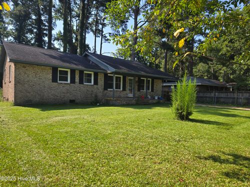 4118 Melissa Dr, Farmville, NC, 27828-1881 | Card Image