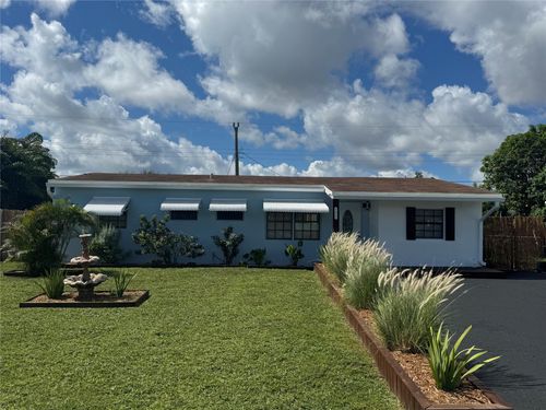 5921 Ne 5th Ave, Oakland Park, FL, 33334-1915 | Card Image
