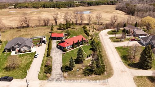 2 Joanne Cres, Mount Forest, ON, N0G2L0 | Card Image