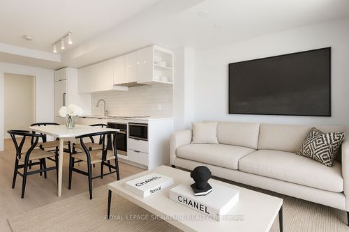 1905-252 Church St, Toronto, ON, M5B0E6 | Card Image