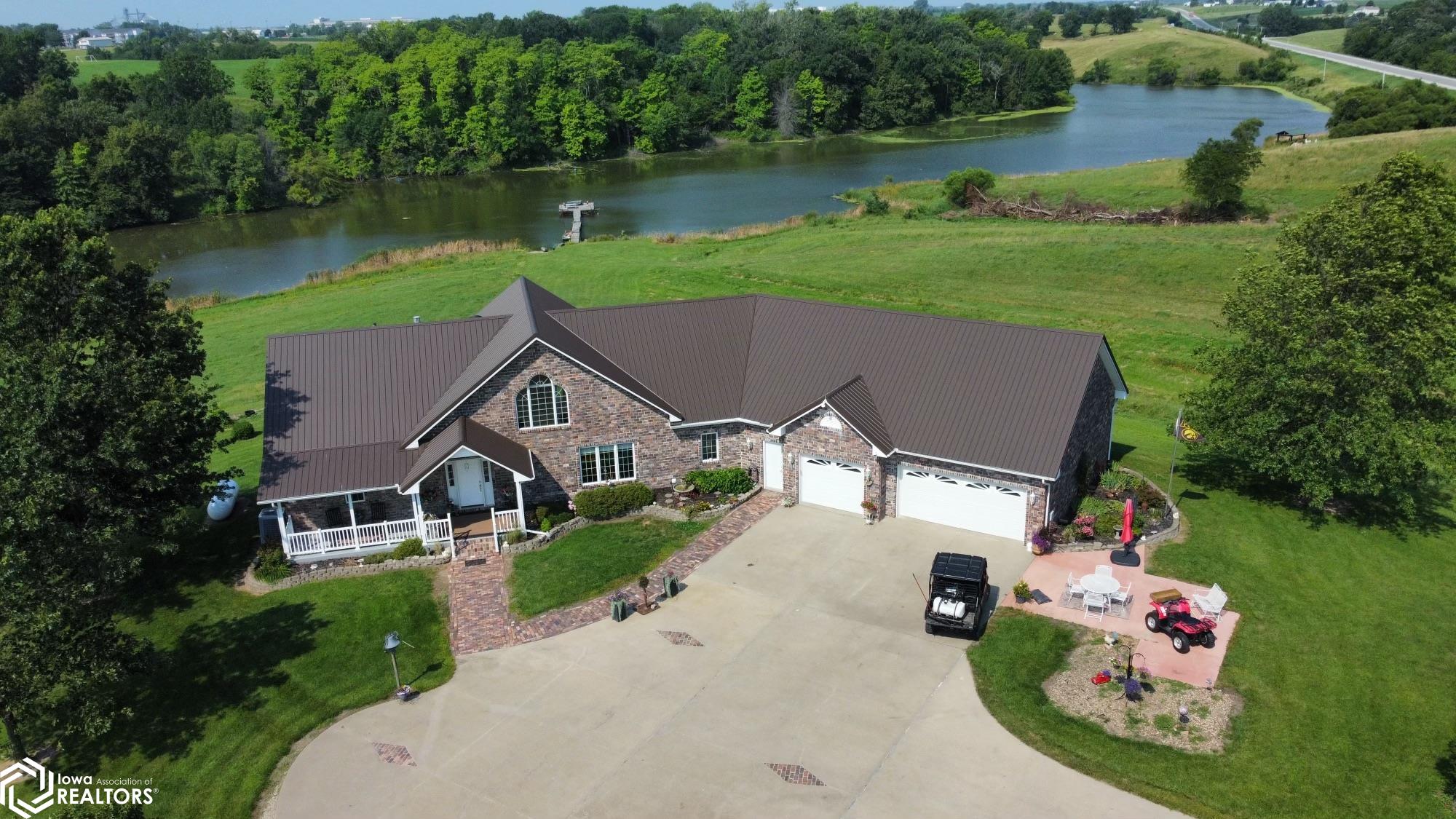 495th St, Chariton, IA 50049