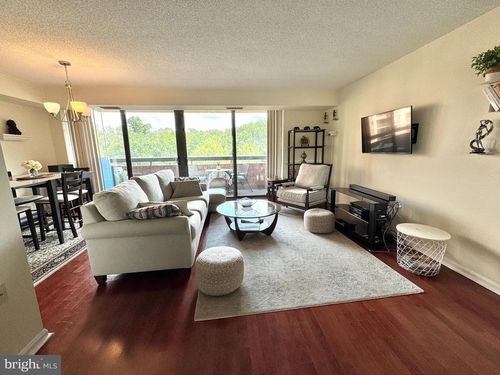 apt-617-2230 George C Marshall Dr, FALLS CHURCH, VA, 22043-2576 | Card Image