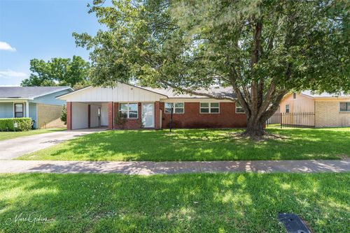 1202 Wisteria St, Bossier City, LA, 71111-5413 | Card Image