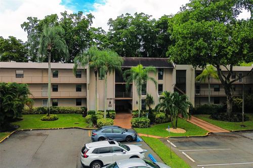 apt-312-8150 W Mcnab Rd, Tamarac, FL, 33321-3239 | Card Image