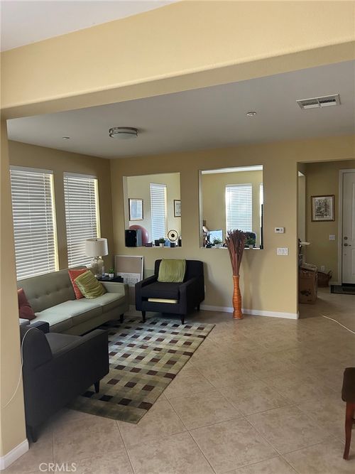 621 Forest Park Blvd, Oxnard, CA, 93036-5312 | Card Image