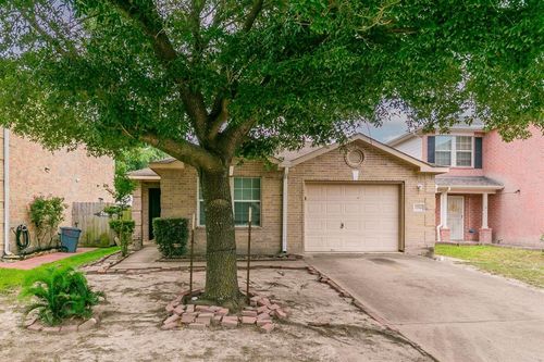 12518 Rosslare Dr, Houston, TX, 77066-3241 | Card Image