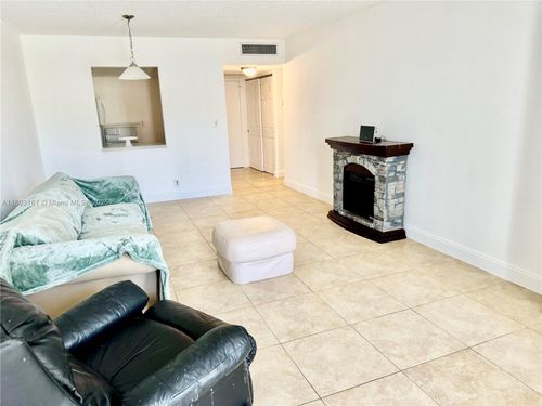 apt-417-801 Three Islands Blvd, Hallandale Beach, FL, 33009-2834 | Card Image