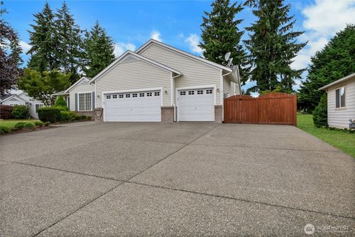 21014 111th Avenue E, Graham, WA, 98338 | Card Image
