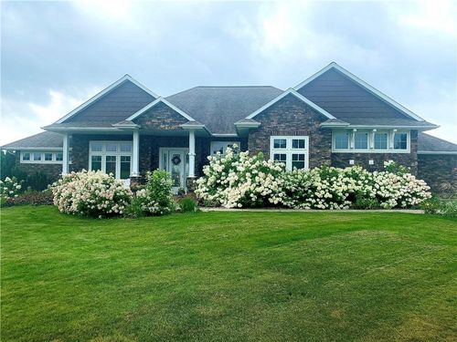 1747 Drinkman Ln, Eau Claire, WI, 54701 | Card Image