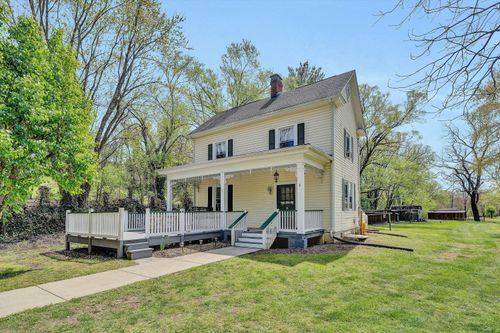 4787 Glade Creek Rd, Roanoke, VA, 24012-7109 | Card Image