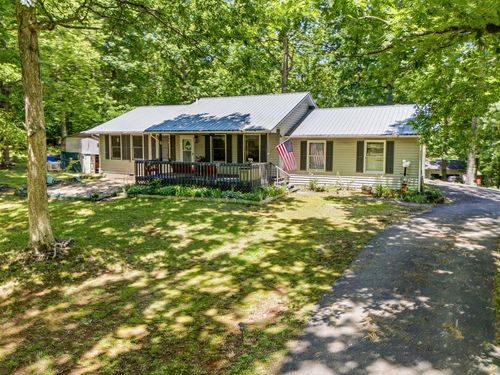 2455 Oak Knoll Dr, Hiawassee, GA, 30546-4045 | Card Image