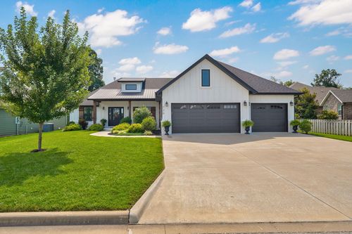 739 N Fox Hill Cir, Nixa, MO, 65714-6604 | Card Image
