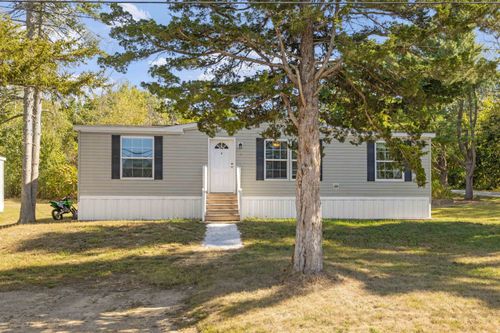 4 Cherry St, Belmont, NH, 03220-3000 | Card Image