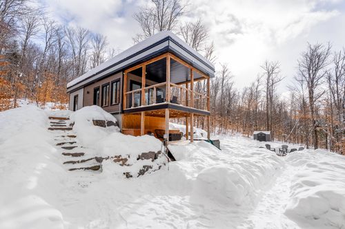 8 Ch. Minotti, La Minerve, QC, J0T1S0 | Card Image