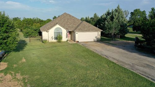 144 Roundup Dr, Liberty Hill, TX, 78642-4584 | Card Image