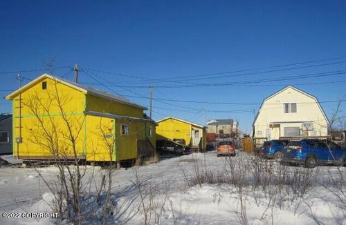 652 Ptarmigan St, Bethel, AK, 99559 | Card Image