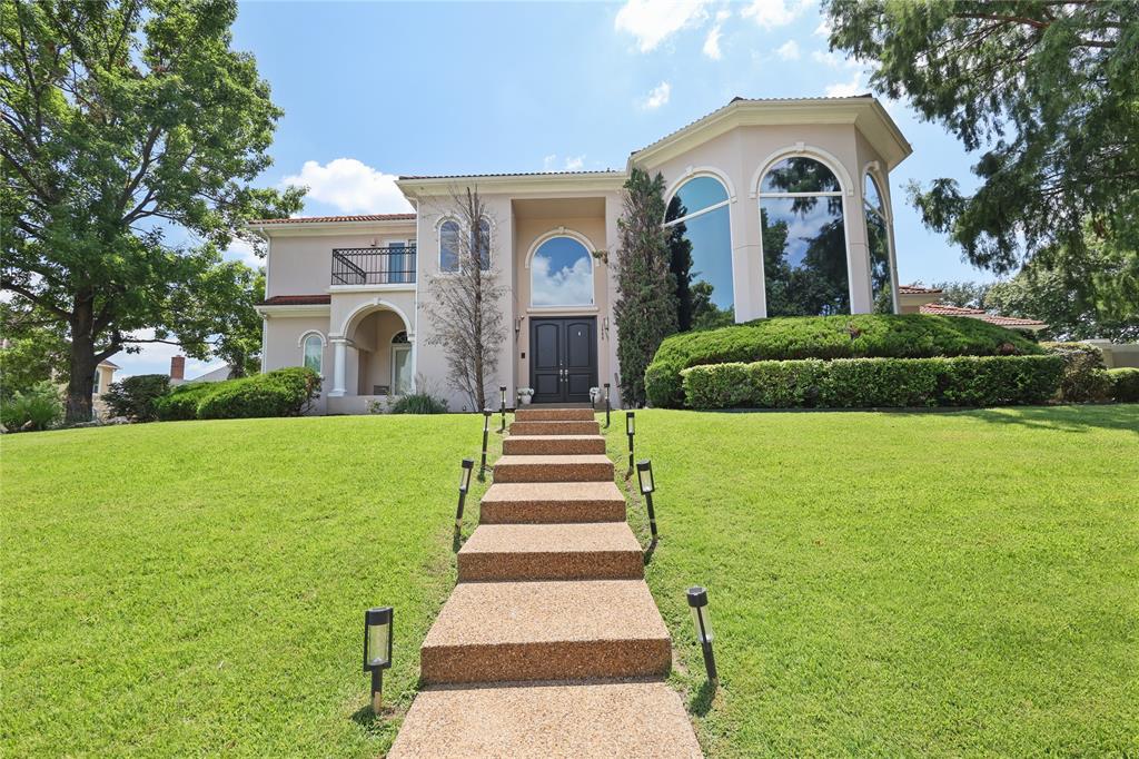 Driskill Dr, Irving, TX 75038