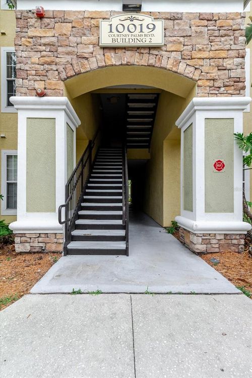 101-10019 Courtney Palms Blvd, TAMPA, FL, 33619-8518 | Card Image
