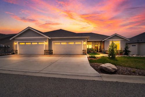 8720 E Ridgeline Ln, Spokane, WA, 99217-6074 | Card Image