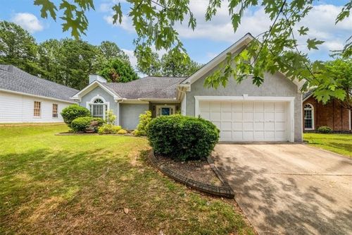190 Glen Holly Dr, Roswell, GA, 30076-4422 | Card Image