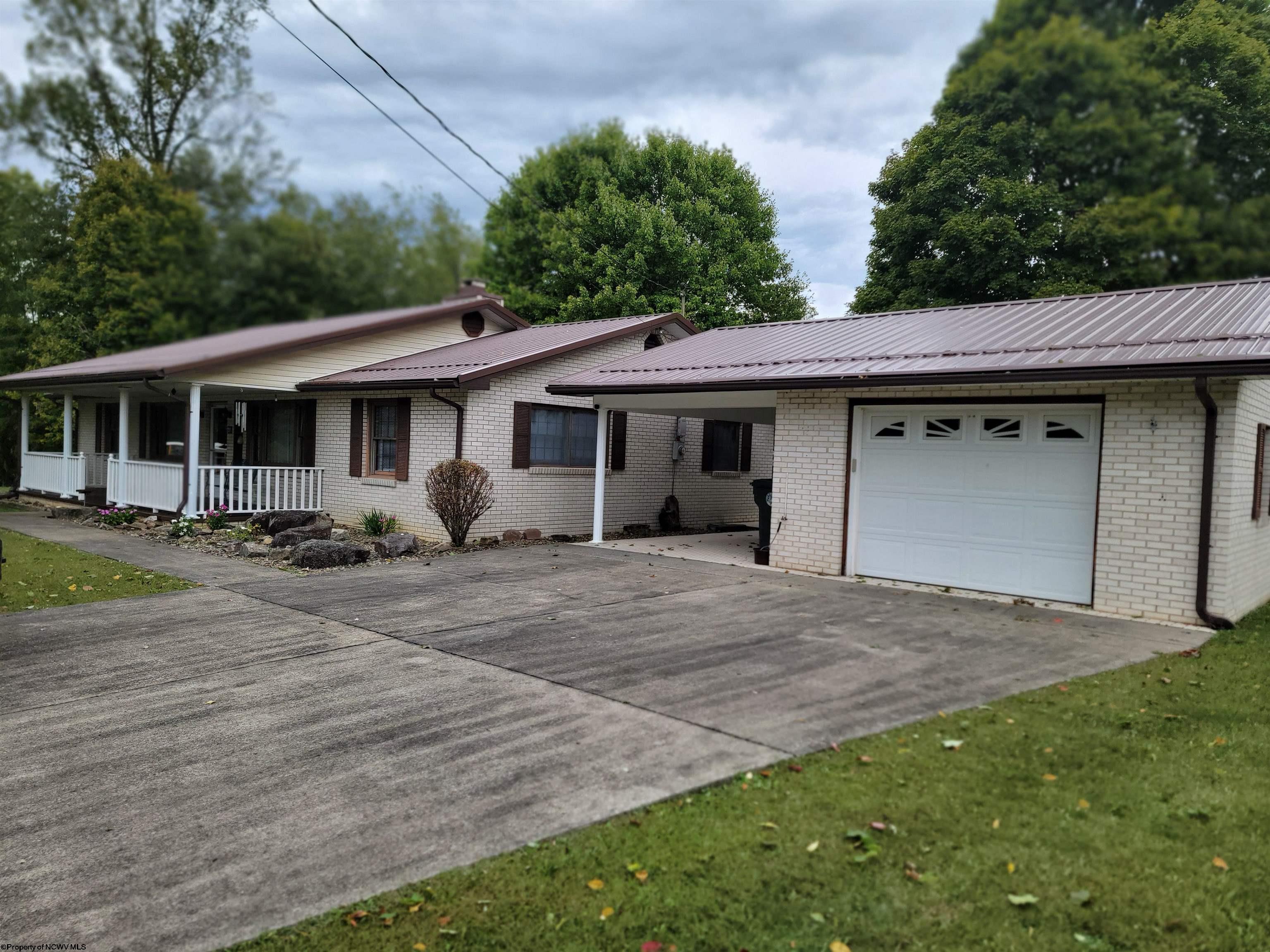 Tenney Dr, Buckhannon, WV 26201