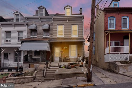 1215 Green St, READING, PA, 19604-2726 | Card Image