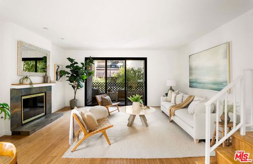 unit-106-8128 Manitoba St, Playa del Rey, CA, 90293-8667 | Card Image