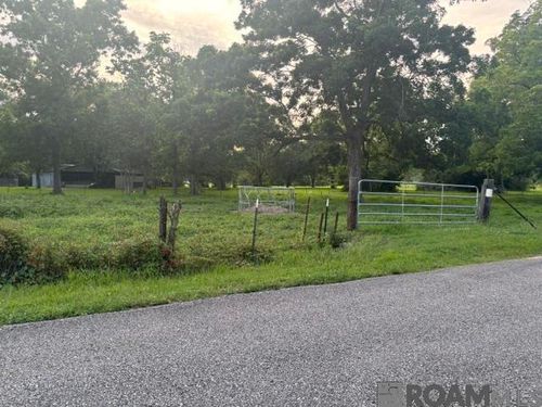 C-6 Privacy Ln, Gonzales, LA, 70737 | Card Image