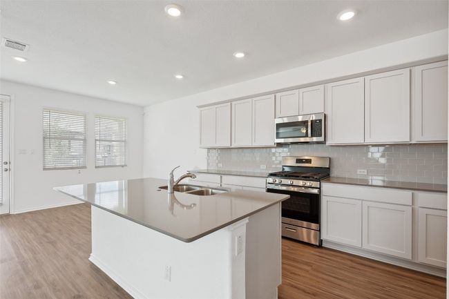 301 Montauk Loop, House other with 4 bedrooms, 4 bathrooms and 4 parking in Georgetown TX | Image 7
