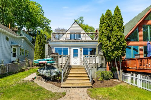 107 Hillside Ct, Fox Lake, IL, 60020-1307 | Card Image