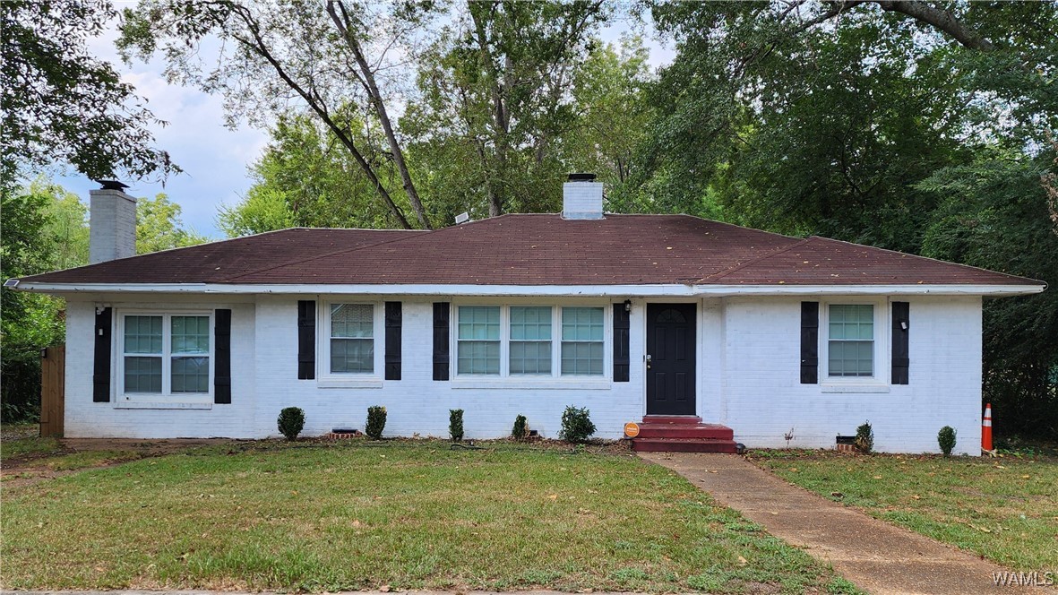 Dekalb St, Marion, AL 36756
