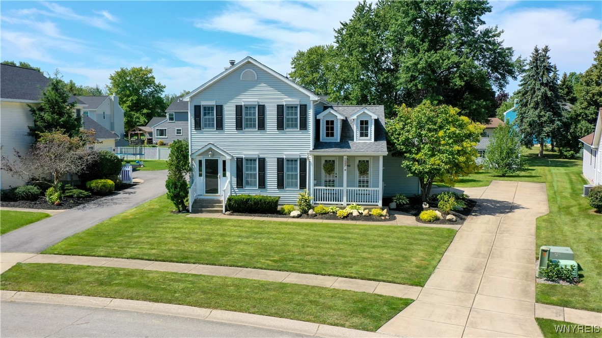 Tisbury Ln, Hamburg, NY 14075