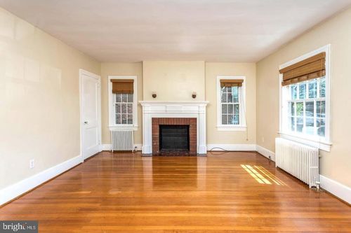 107 Morgan St, WINCHESTER, VA, 22601-3829 | Card Image