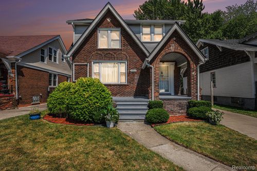 5968 Chalmers St, Detroit, MI, 48213-3623 | Card Image