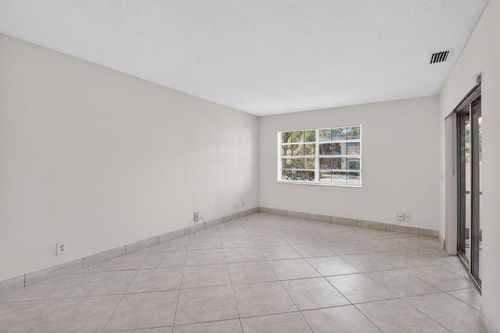 6695 Via Regina, Boca Raton, FL, 33433-3908 | Card Image