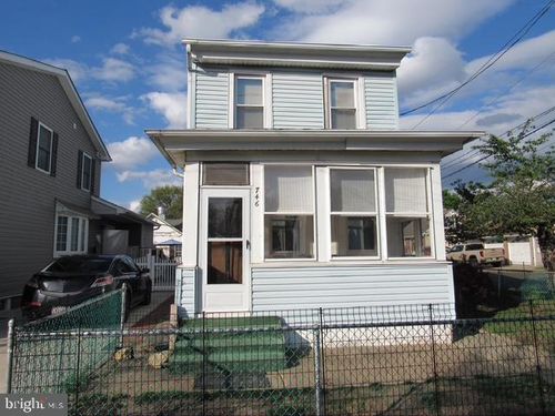 746 Cheston Ave, BRISTOL, PA, 19007-6019 | Card Image