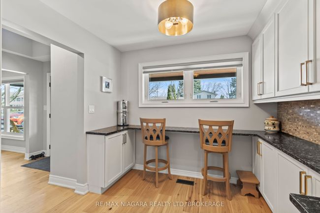 10 The Promenade, House other with 4 bedrooms, 3 bathrooms and 2 parking in Niagara on the Lake ON | Image 11