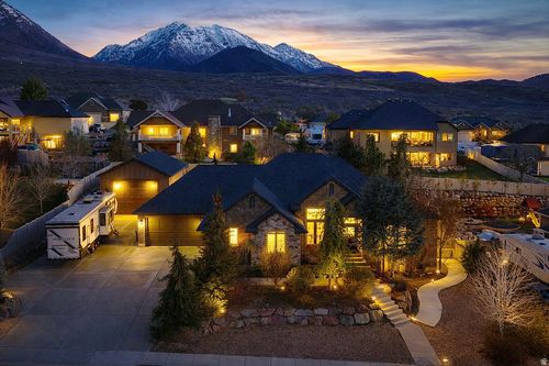 858 E 600 S, Santaquin, UT, 84655-5540 | Card Image